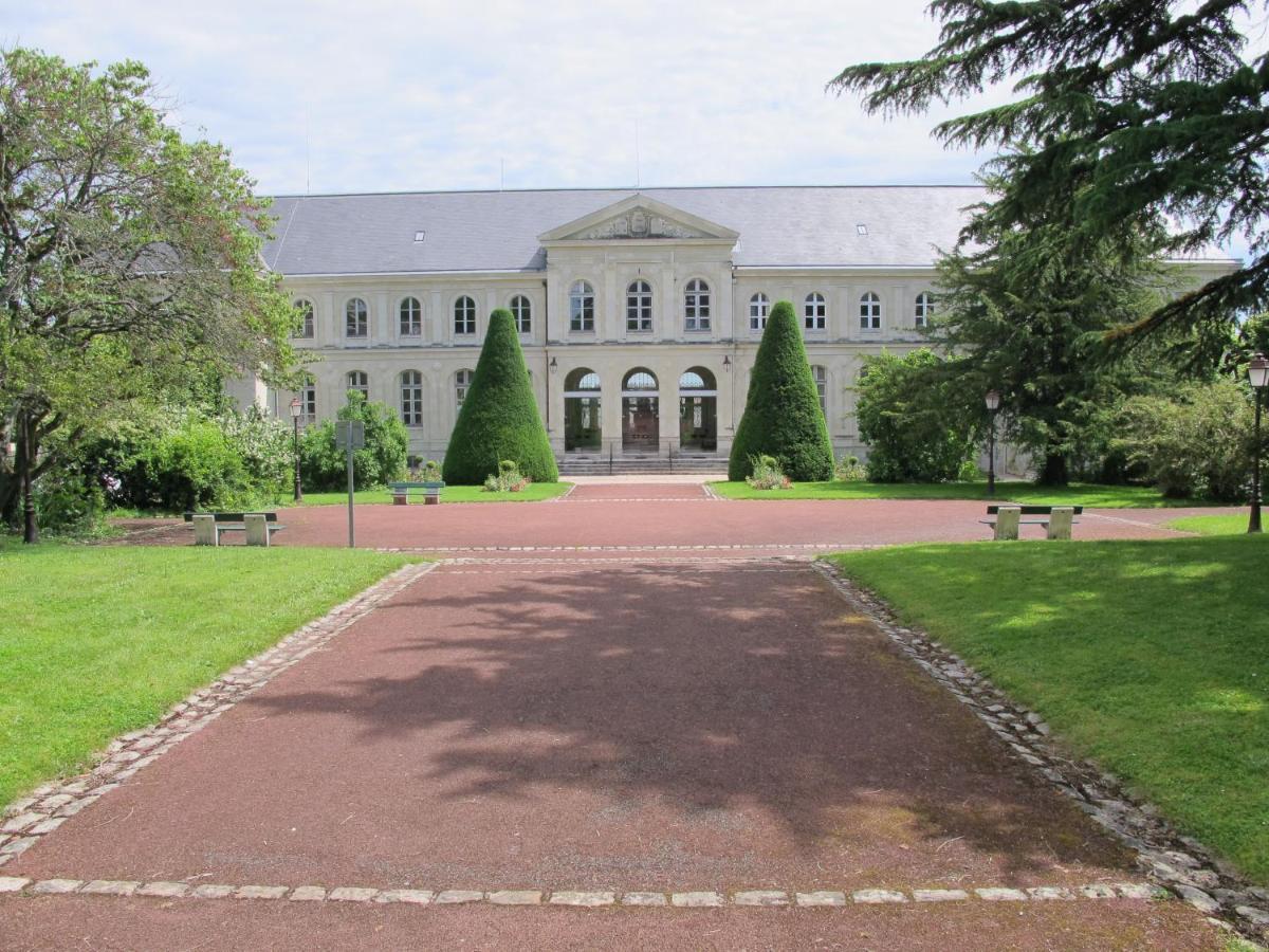 Appartamento Petit havre de tranquillité Loudun Esterno foto